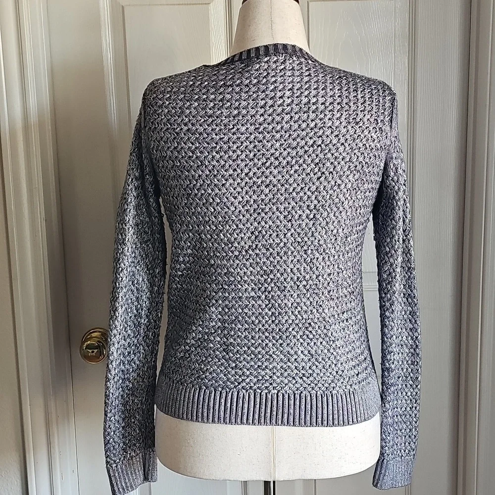 Banana Republic Sweater - Picture 3 of 4